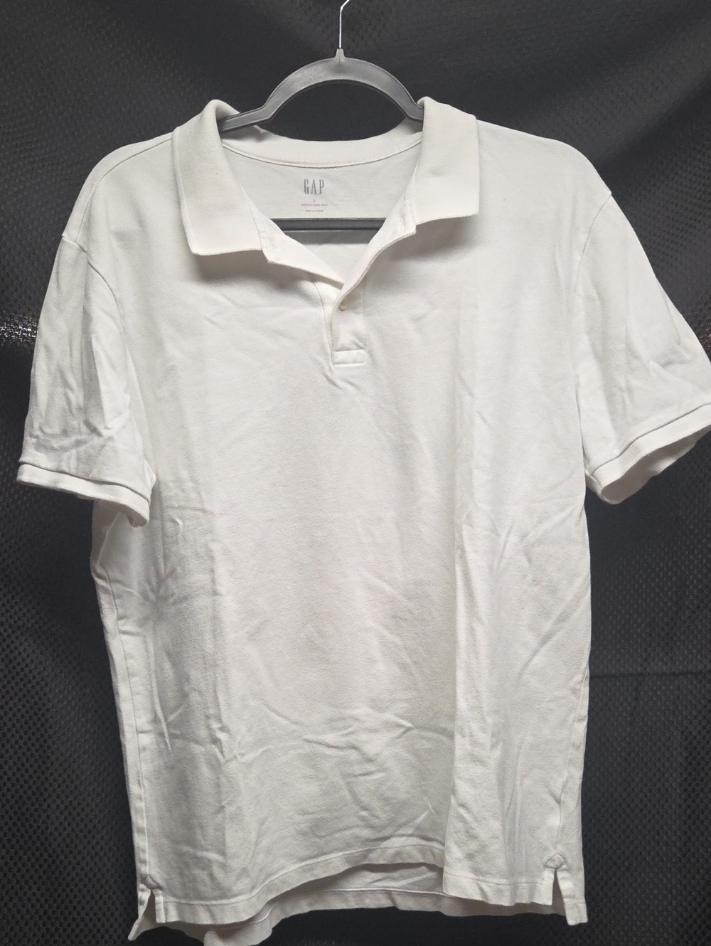 GAP Men’s Classic White Polo